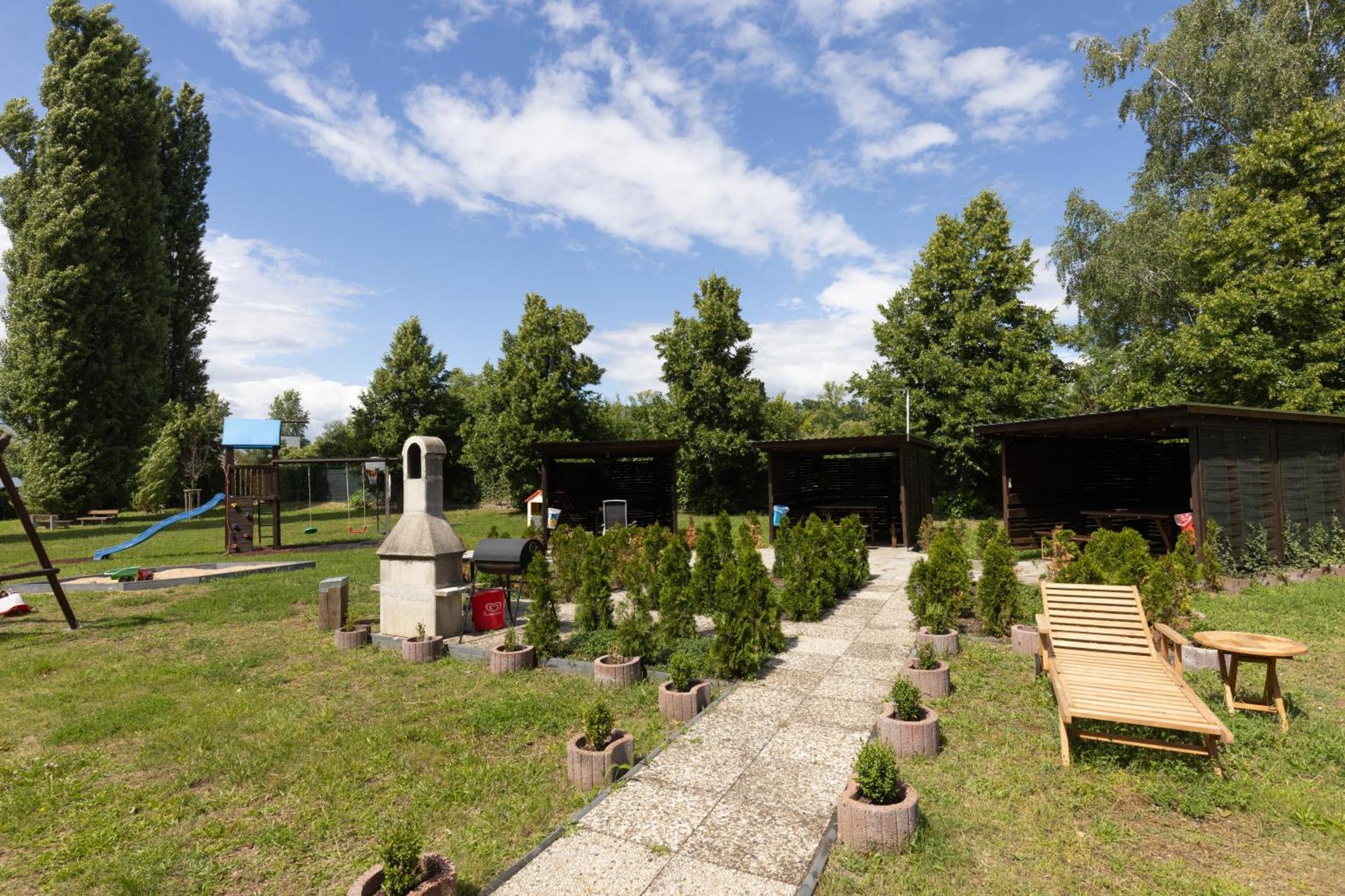 Motel Home Wittenau Берлин Екстериор снимка